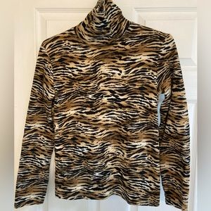 Animal Print Jones of New York 100% cotton turtleneck. Size L